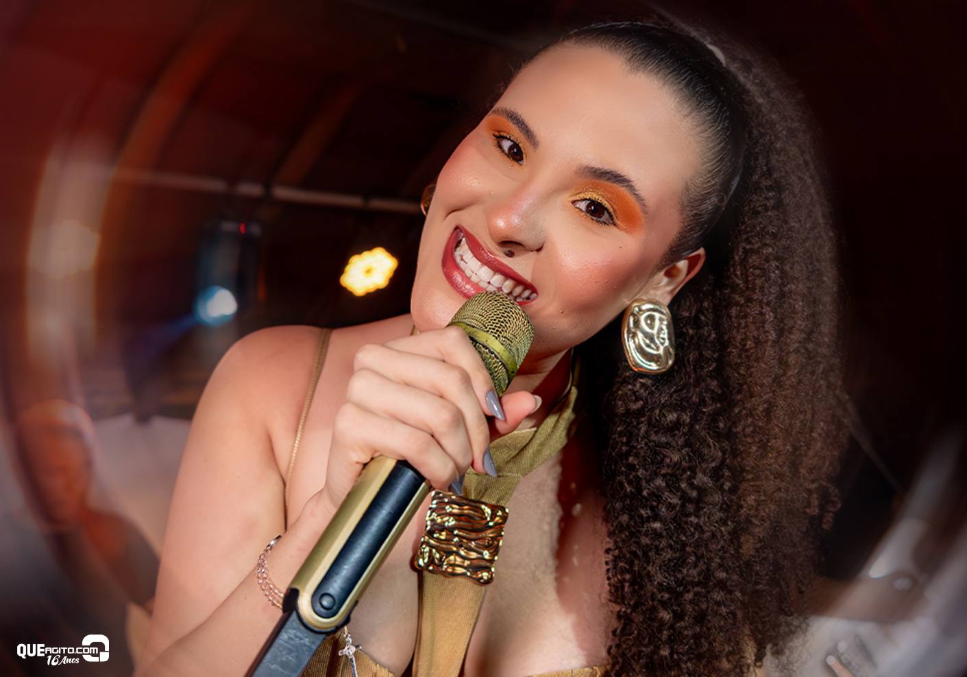 Santo Luau estreia com sucesso na Cabana Área Beach em Porto Seguro 9