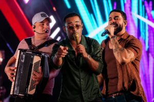 Sucesso absoluto: Euna Agro reúne multidão com shows de Tarcísio do Acordeon, Toque Dez e Henry Freitas Sucesso absoluto: Euna Agro reúne multidão com shows de Tarcísio do Acordeon, Toque Dez e Henry Freitas 1