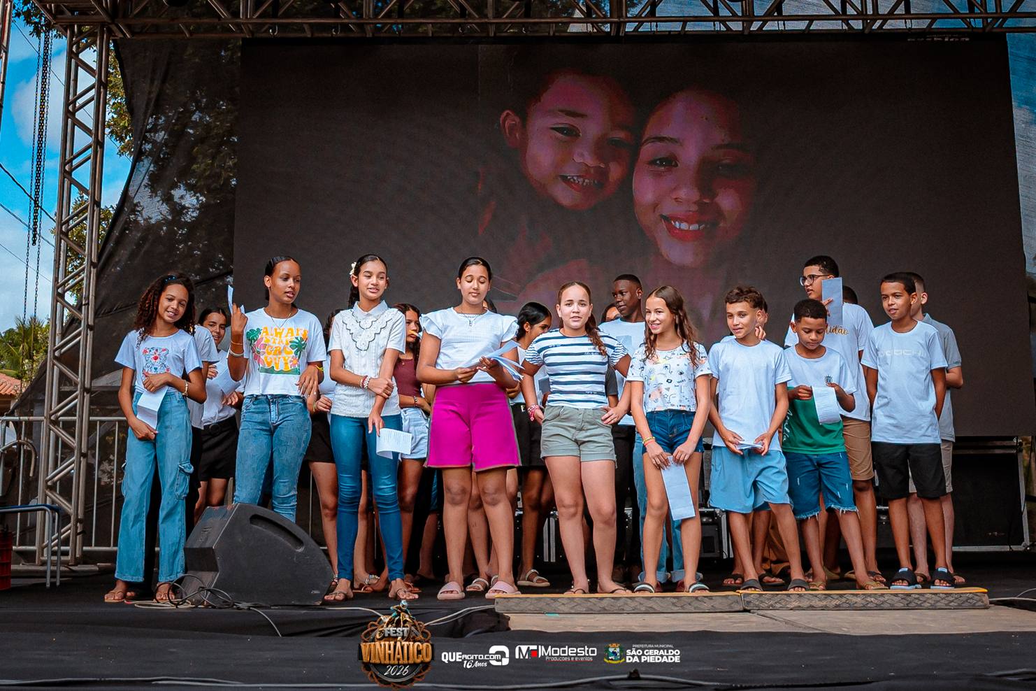 Manhã Recreativa reúne mamães e filhos no Vinhático em clima de alegria e homenagem 5