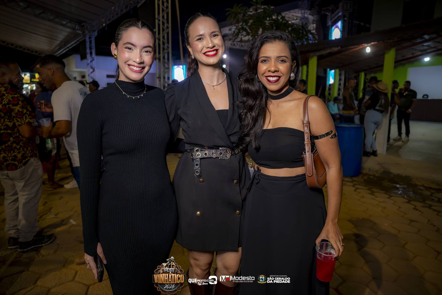 Franciele Silva contagia público na primeira noite do Fest Vinhático 2026 5