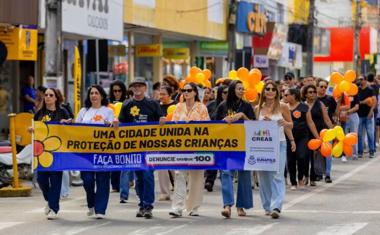 Eunápolis une forças em caminhada de Combate ao Abuso e à Exploração Sexual de Crianças e Adolescentes 15