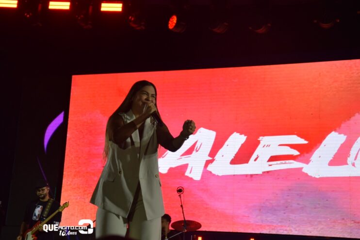 Eunápolis celebra 38 anos com grande noite gospel e show marcante de Valesca Mayssa 43