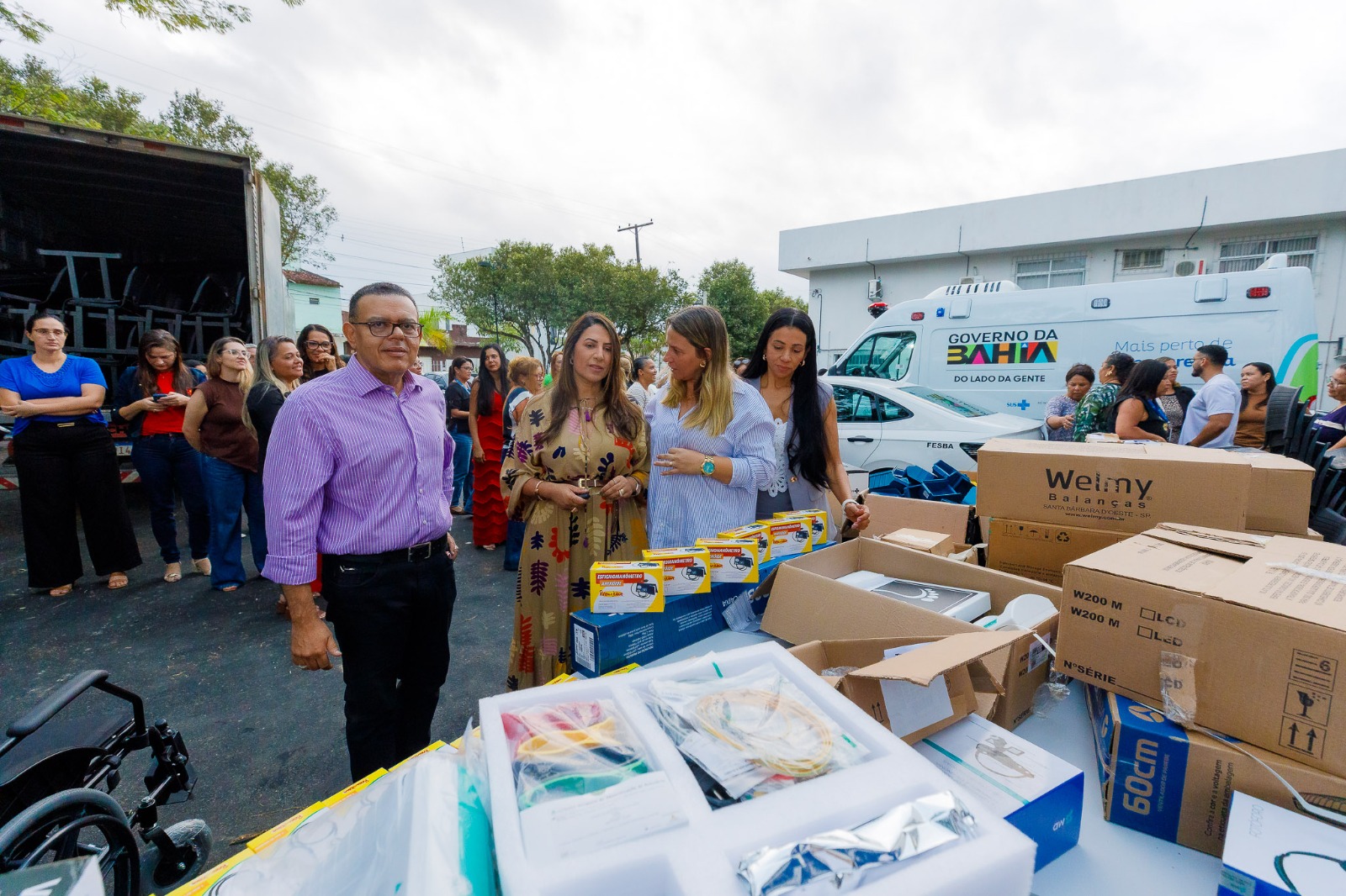 Prefeitura de Eunápolis recebe equipamentos e veículos para fortalecer a rede municipal de saúde 5