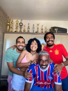 Dino Furacão celebra aniversário e relembra feito histórico no Barradão 1