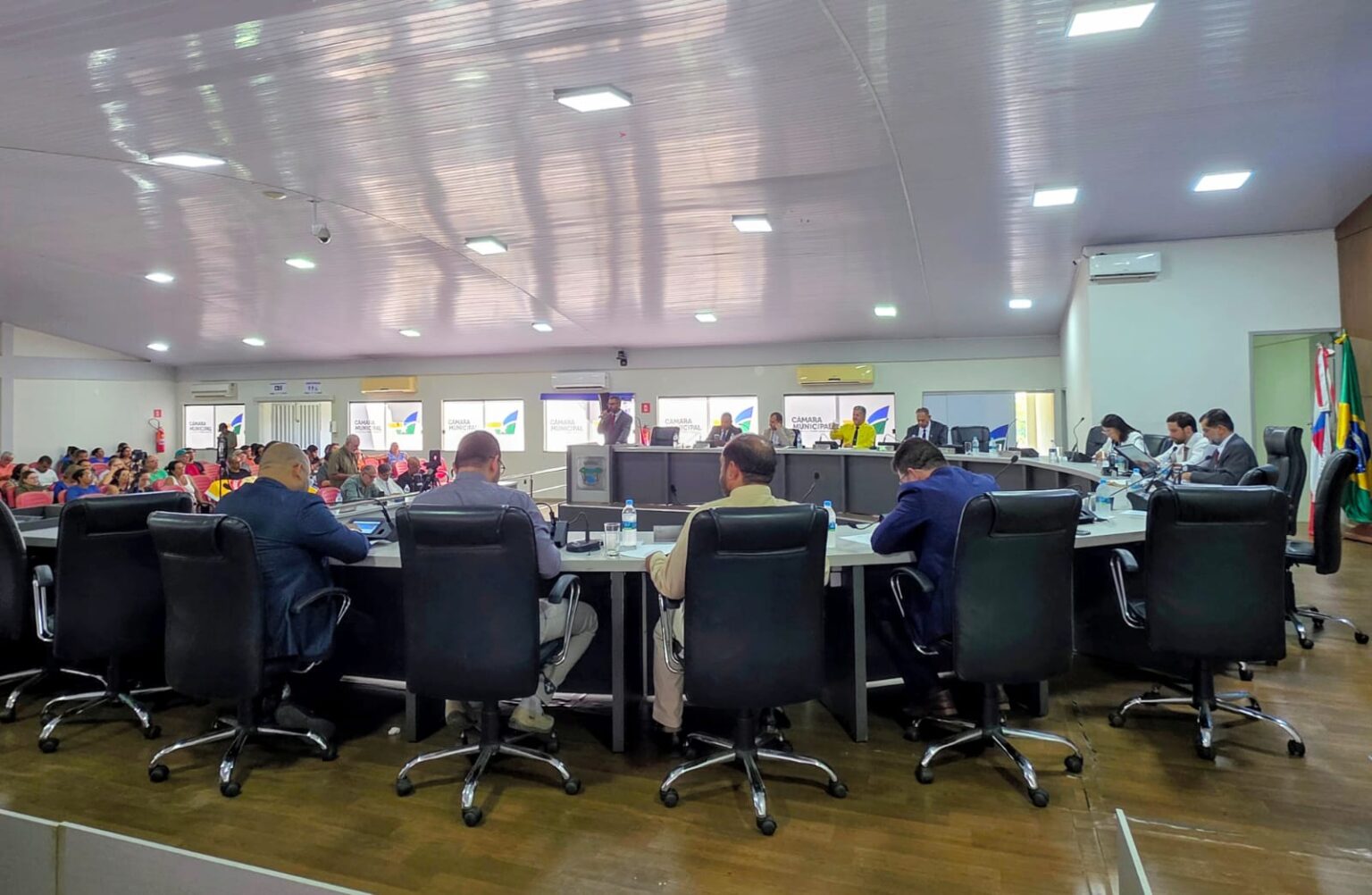 Câmara vai comemorar emancipação de Eunápolis com entrega de Títulos Honoríficos de Cidadania Câmara vai comemorar emancipação de Eunápolis com entrega de Títulos Honoríficos de Cidadania 5