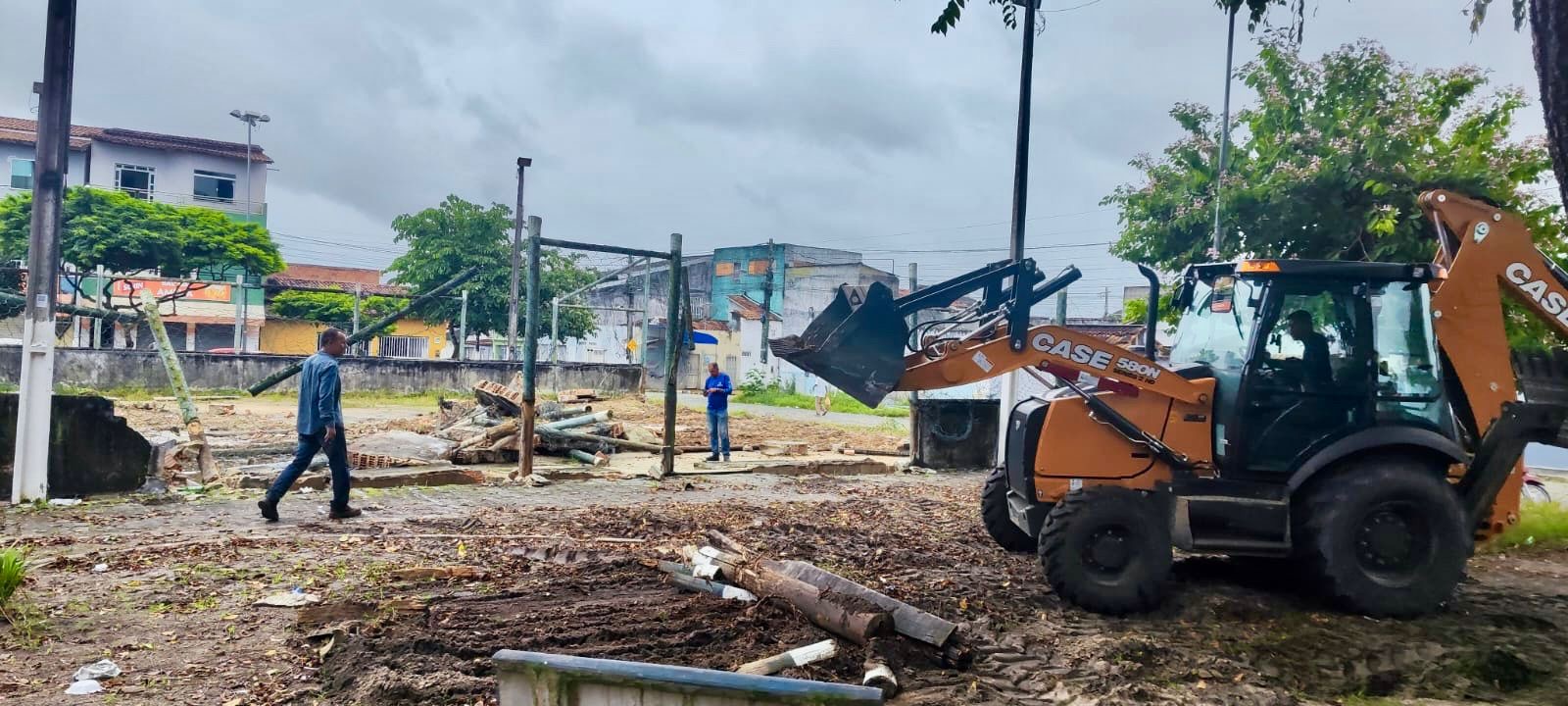 Prefeitura de Eunápolis inicia reforma da Praça do Colibri, no Gusmão 6