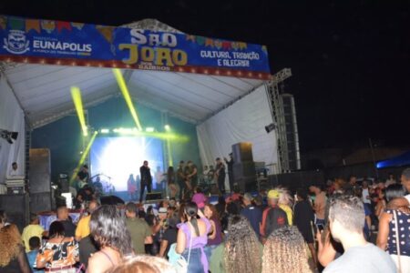 Prefeitura de Eunápolis abre credenciamento para artistas locais que queiram se apresentar no São João de Bairros 2026 129