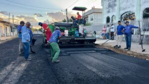 Prefeitura de Eunápolis avança com obras de pavimentação nos bairros Juca Rosa, Pequi e Nova Esperança 117