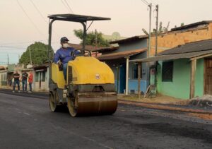 Prefeitura de Eunápolis avança com obras de pavimentação nos bairros Juca Rosa, Pequi e Nova Esperança Prefeitura de Eunápolis avança com obras de pavimentação nos bairros Juca Rosa, Pequi e Nova Esperança 1