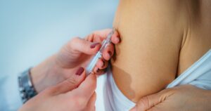 Vacina contra a gripe está liberada para toda a população em Eunápolis até 30 de junho Vacina contra a gripe está liberada para toda a população em Eunápolis até 30 de junho 117
