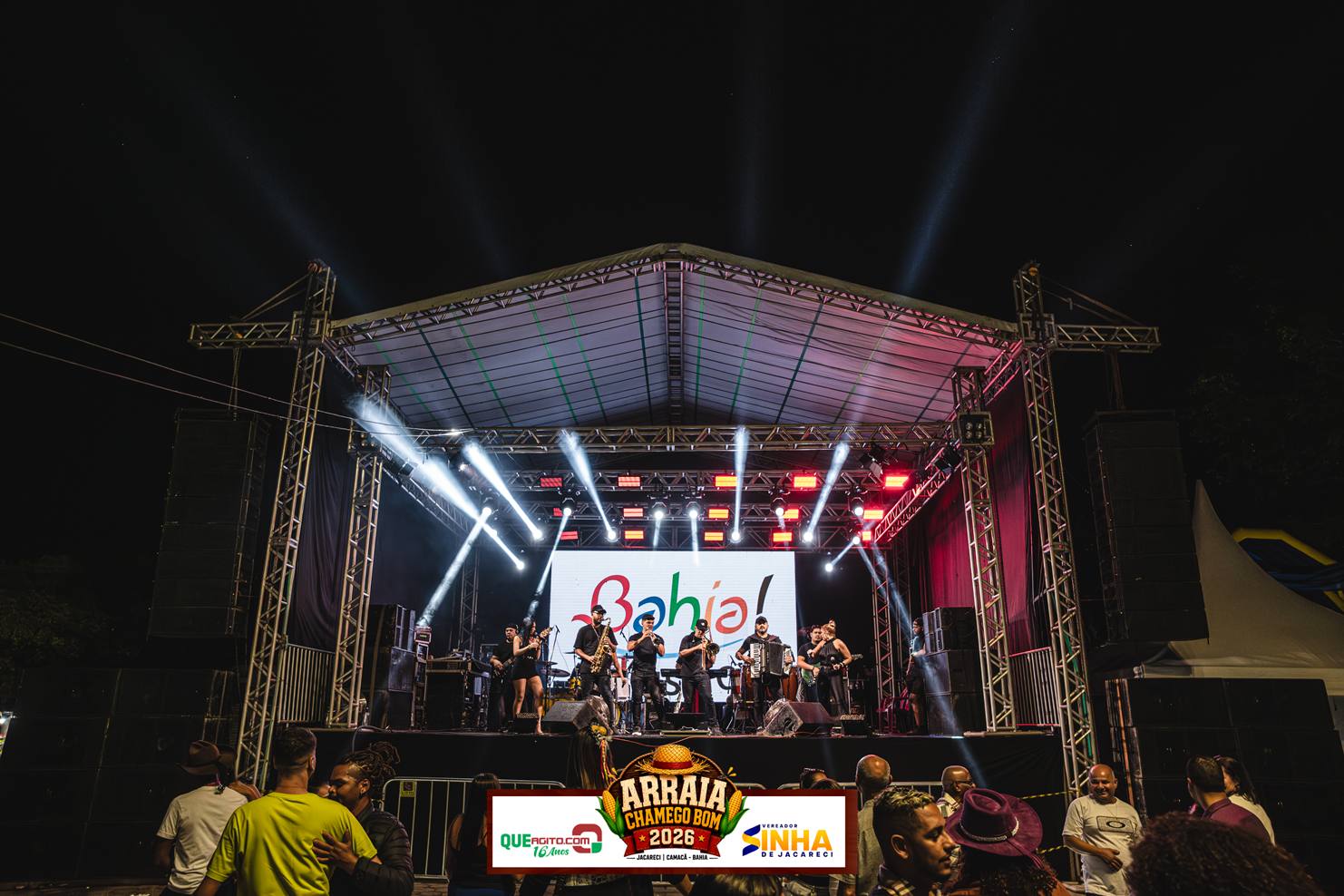 Segunda noite do Arraiá Chamego Bom foi marcada por muita animação em Jacareci 17