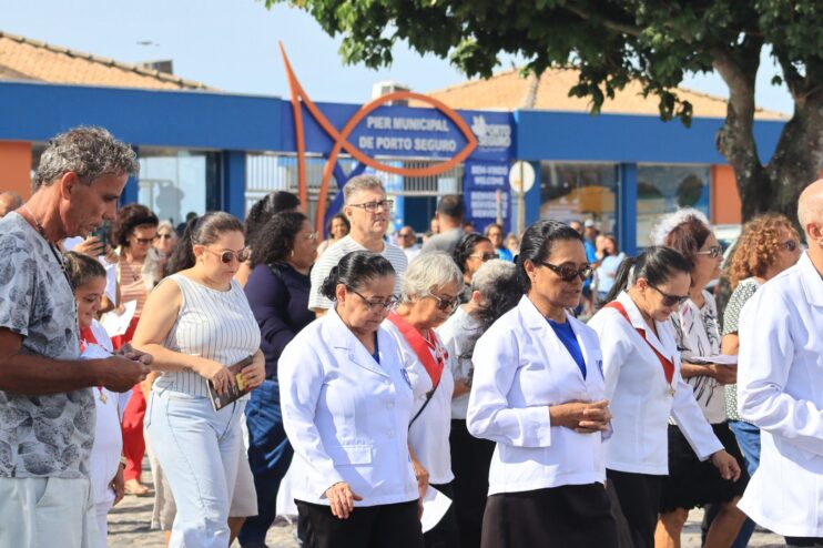 Procissão e missas reúnem fiéis em celebração de Corpus Christi em Porto Seguro 24