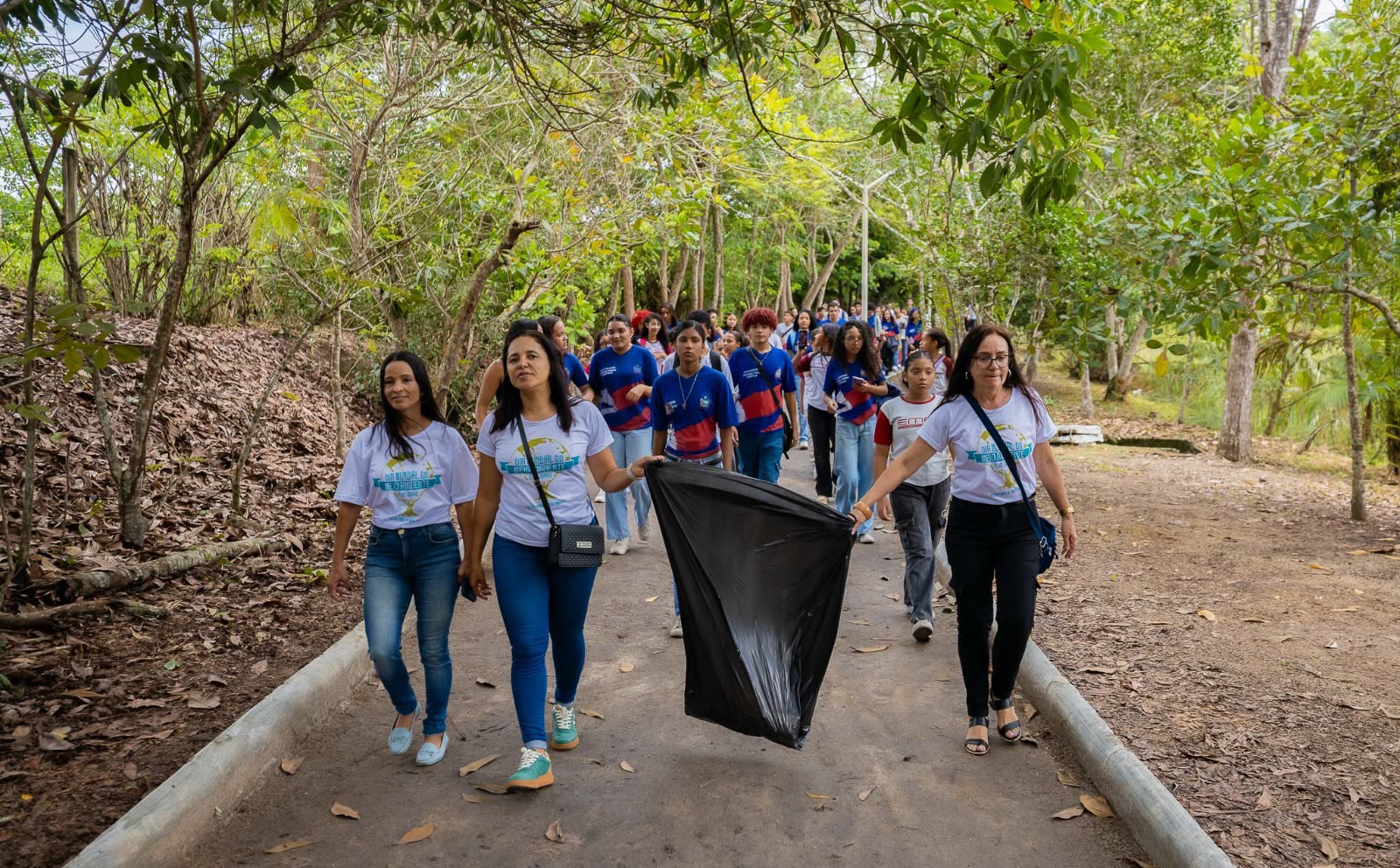 Prefeitura de Eunápolis celebrou o Dia Mundial do Meio Ambiente com ação no Parque Gravatá e participação de estudantes 6