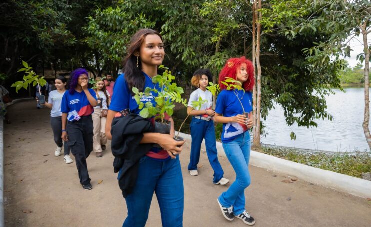 Prefeitura de Eunápolis celebrou o Dia Mundial do Meio Ambiente com ação no Parque Gravatá e participação de estudantes 32