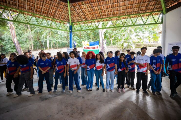 Prefeitura de Eunápolis celebrou o Dia Mundial do Meio Ambiente com ação no Parque Gravatá e participação de estudantes 23