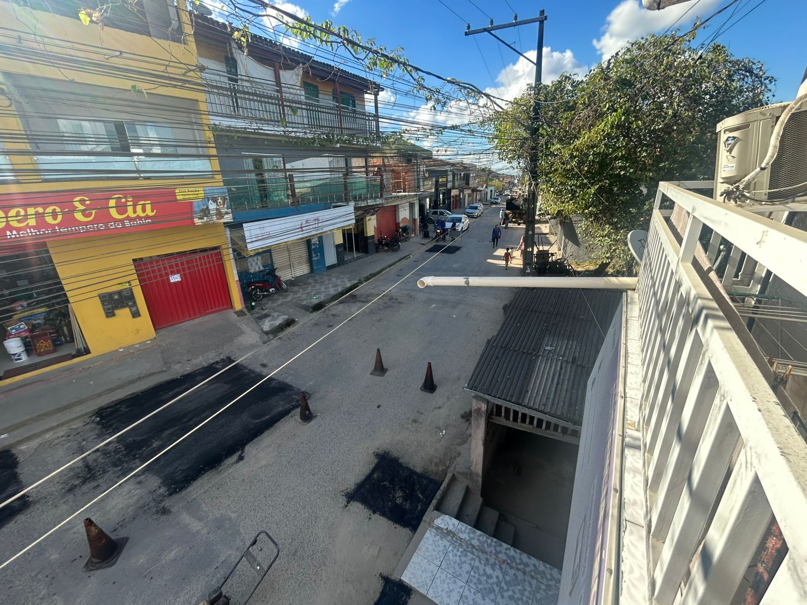 Prefeitura de Eunápolis intensifica operação de tapa-buracos e manutenção da iluminação no bairro Pequi 6
