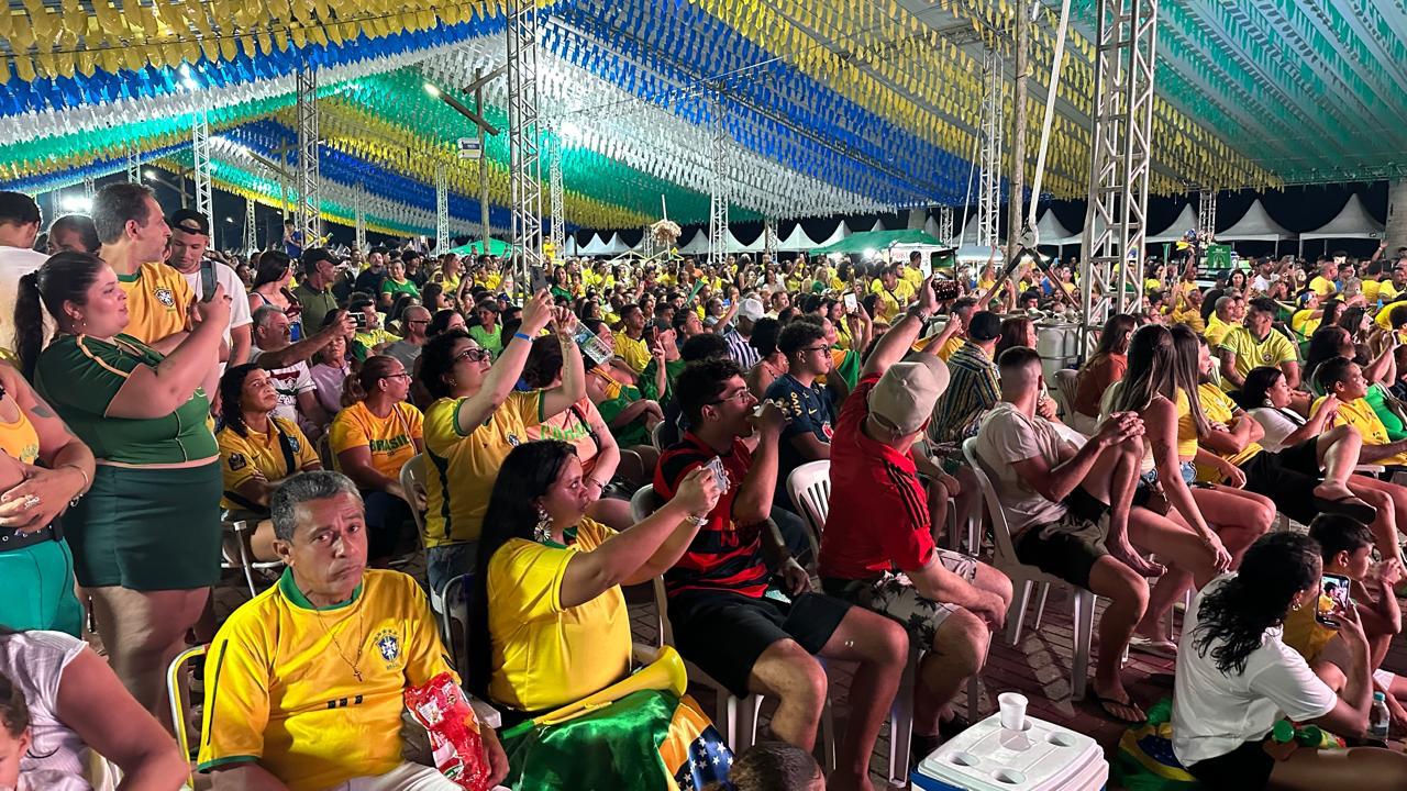 Passarela da Cultura reúne torcedores para a estreia do Brasil na Copa do Mundo 7