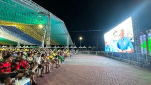 Passarela da Cultura reúne torcedores para a estreia do Brasil na Copa do Mundo 117