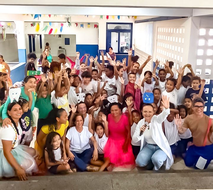 Porto Seguro leva saúde bucal às escolas com teatro e atividades educativas 6