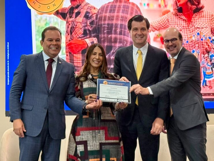 Eunápolis Recebe Selo de Transparência 2026 do Ministério Público da Bahia pelos Festejos Juninos Eunápolis Recebe Selo de Transparência 2026 do Ministério Público da Bahia pelos Festejos Juninos 4