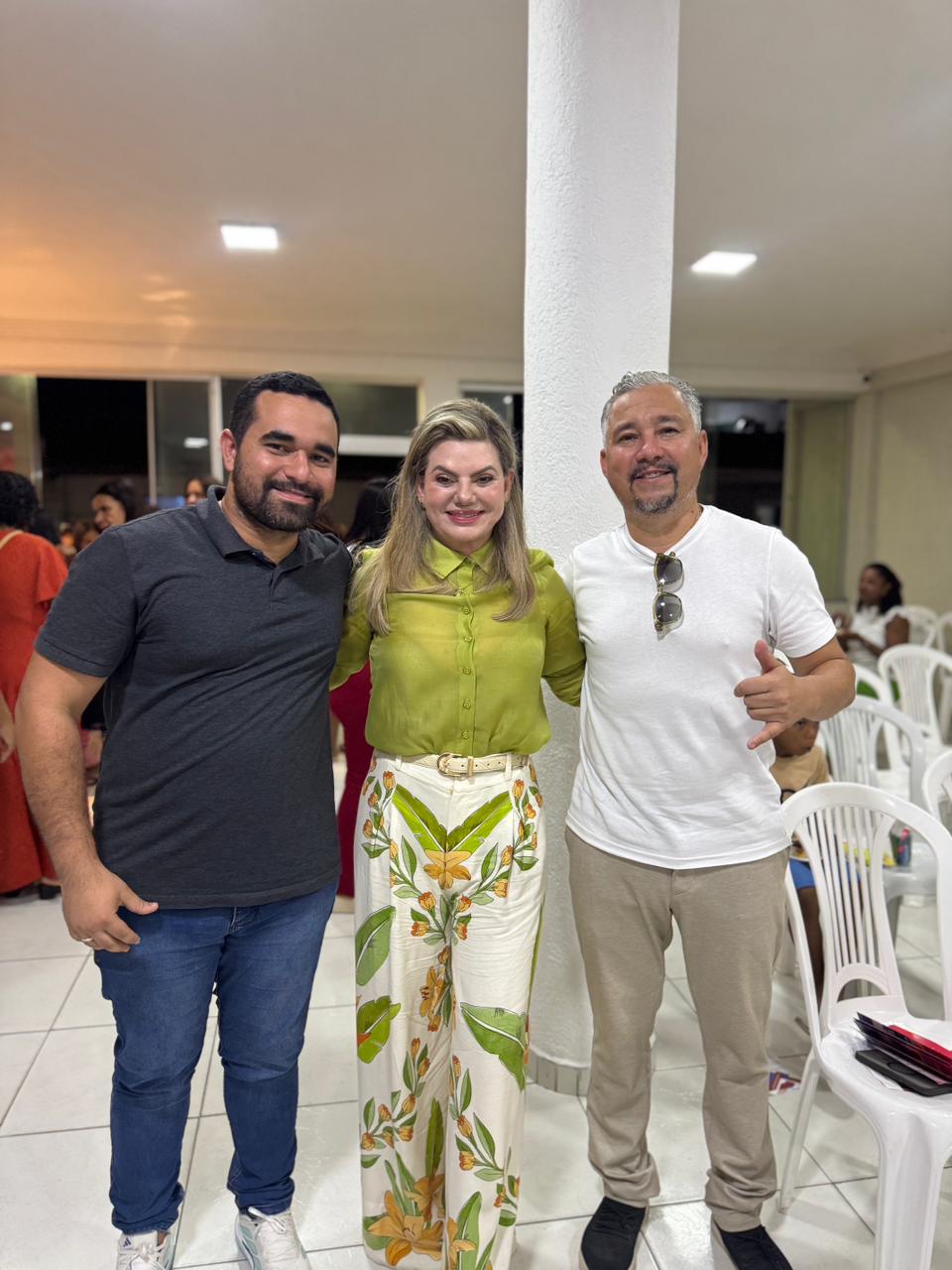 Secretária da Mulher se reúne com mães e professoras do Bairro Mirante 5