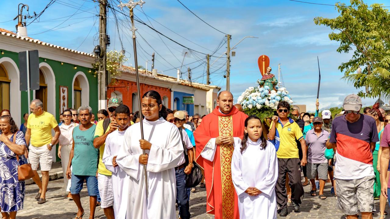 Missa, procissão e shows ao vivo na celebração do Dia dos Pescadores 8