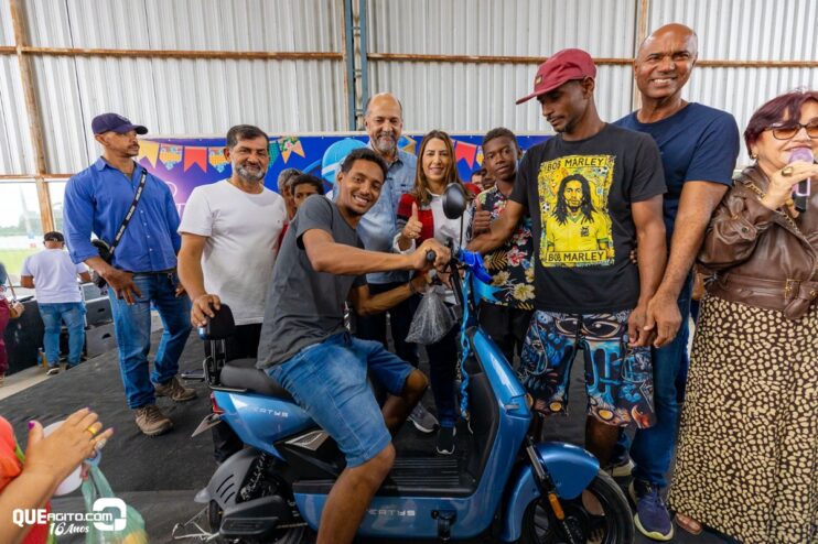 Prefeitura reúne garis e familiares em celebração que reconhece o trabalho de quem cuida da cidade Prefeitura reúne garis e familiares em celebração que reconhece o trabalho de quem cuida da cidade 4