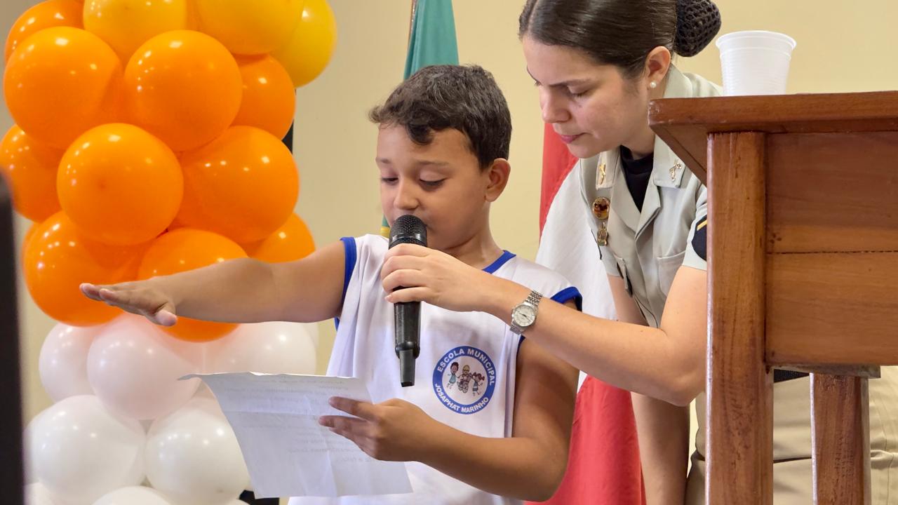 Prefeitura de Eunápolis celebra formatura de mais de cem alunos no PROERD 5
