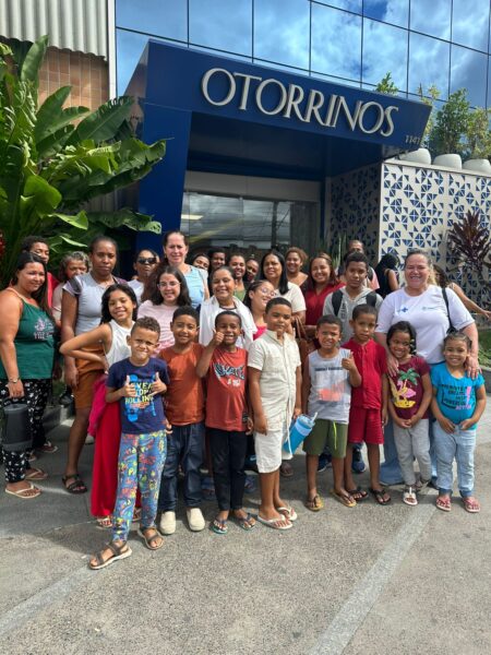 Prefeitura de Eunápolis: mais de 80 crianças e adolescentes são beneficiadas com mutirão de cirurgias de adenoidectomia e amigdalectomia Prefeitura de Eunápolis: mais de 80 crianças e adolescentes são beneficiadas com mutirão de cirurgias de adenoidectomia e amigdalectomia 125