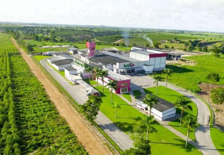 Vazamento de amônia intoxica trabalhadores em frigorífico da Naturaves em Eunápolis Vazamento de amônia intoxica trabalhadores em frigorífico da Naturaves em Eunápolis 4