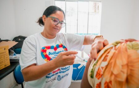 Vacinação contra a gripe é liberada para toda a população em Eunápolis Vacinação contra a gripe é liberada para toda a população em Eunápolis 6