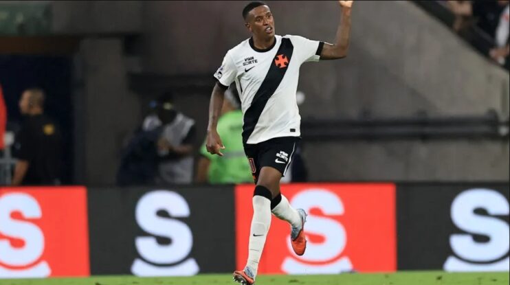 Vasco anuncia a renovação do empréstimo do zagueiro Robert Renan Vasco anuncia a renovação do empréstimo do zagueiro Robert Renan 4