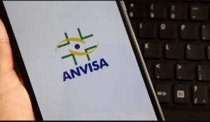 Golpistas fazem vídeos de celebridades com IA para vender medicamentos nas redes sociais, alerta Anvisa 1