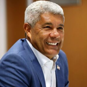 Jerônimo quer implantar educação em tempo integral em todas as escolas da Bahia Jerônimo quer implantar educação em tempo integral em todas as escolas da Bahia 117
