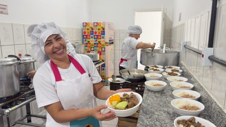 Prefeitura de Eunápolis fortalece a segurança alimentar com as Cozinhas Comunitárias Municipais 4