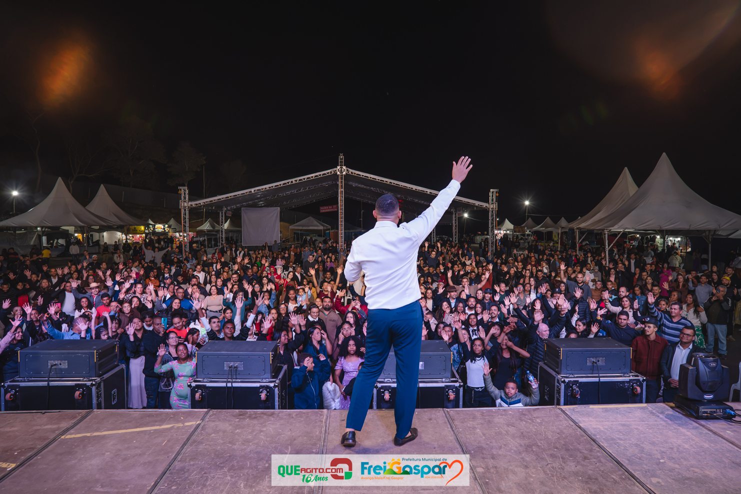 Alisson Santos leva muito louvor e adoração à Noite Gospel 2026 em Frei Gaspar 7