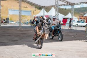 Motocando reúne motos, bikes e carros rebaixados durante a 29ª Festa do Freigasparense Ausente Motocando reúne motos, bikes e carros rebaixados durante a 29ª Festa do Freigasparense Ausente 2