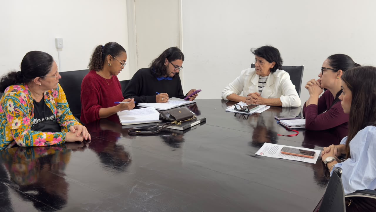 Prefeitura de Eunápolis recebe APLB e mantém diálogo sobre pautas da carreira do Magistério 6