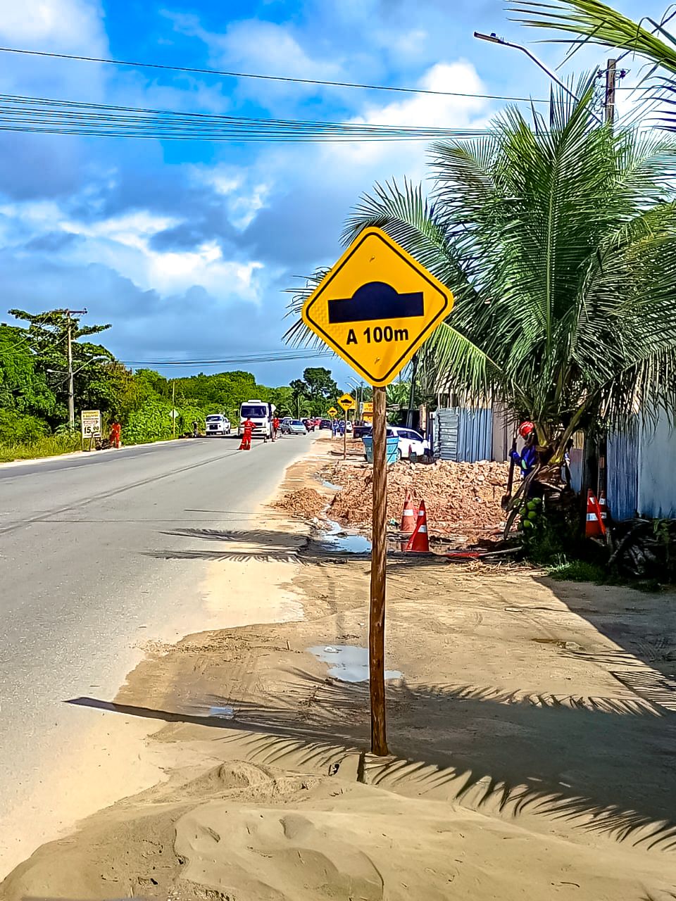 Prefeitura de Porto Seguro intensifica medidas de segurança no Anel Viário com novos redutores de velocidade 6
