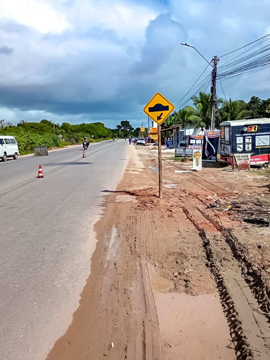 Prefeitura de Porto Seguro intensifica medidas de segurança no Anel Viário com novos redutores de velocidade 7