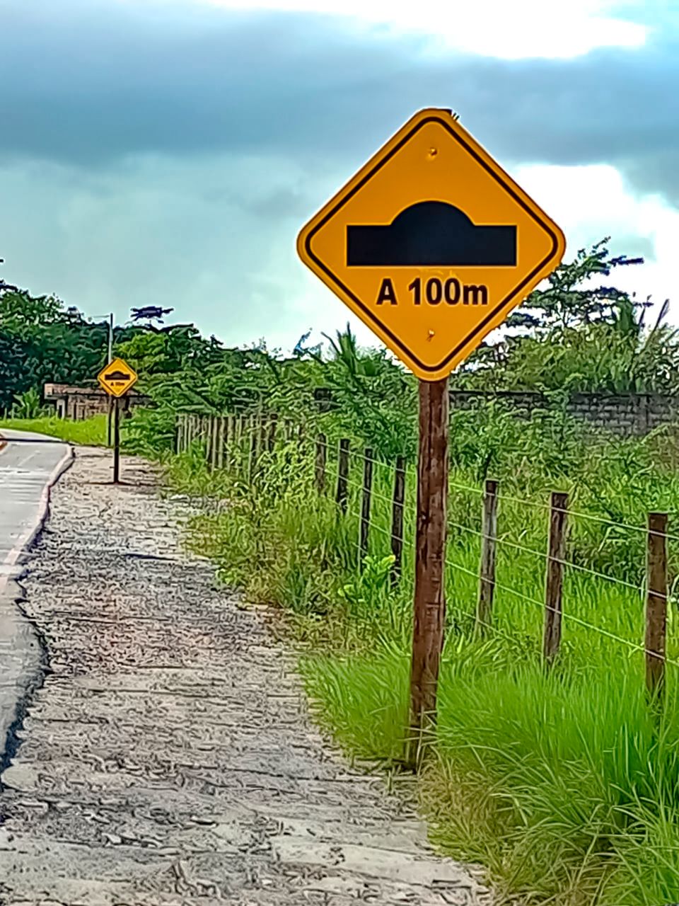 Prefeitura de Porto Seguro intensifica medidas de segurança no Anel Viário com novos redutores de velocidade 5