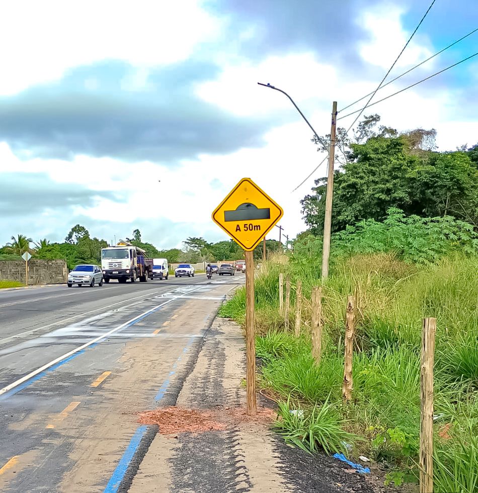 Prefeitura de Porto Seguro intensifica medidas de segurança no Anel Viário com novos redutores de velocidade 8