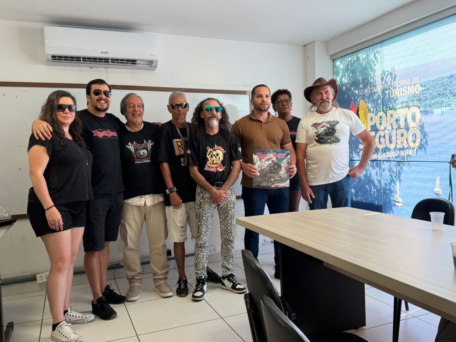 Rock Story trará história do rock ao palco em Porto Seguro neste sábado Rock Story trará história do rock ao palco em Porto Seguro neste sábado 11