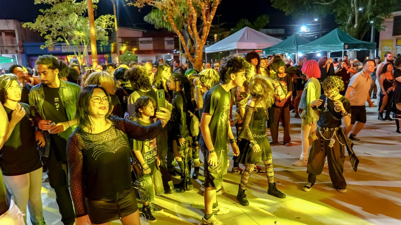 Rock toma conta da Praça ACM e transforma noite em celebração da música e da cultura 5