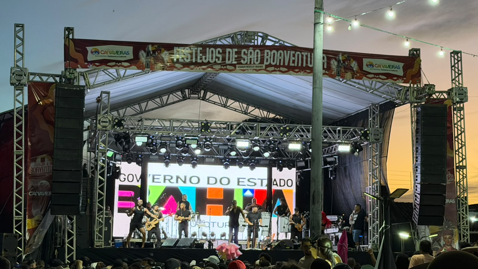 Selakuatro agita foliões nos Festejos de São Boaventura em Canavieiras 4