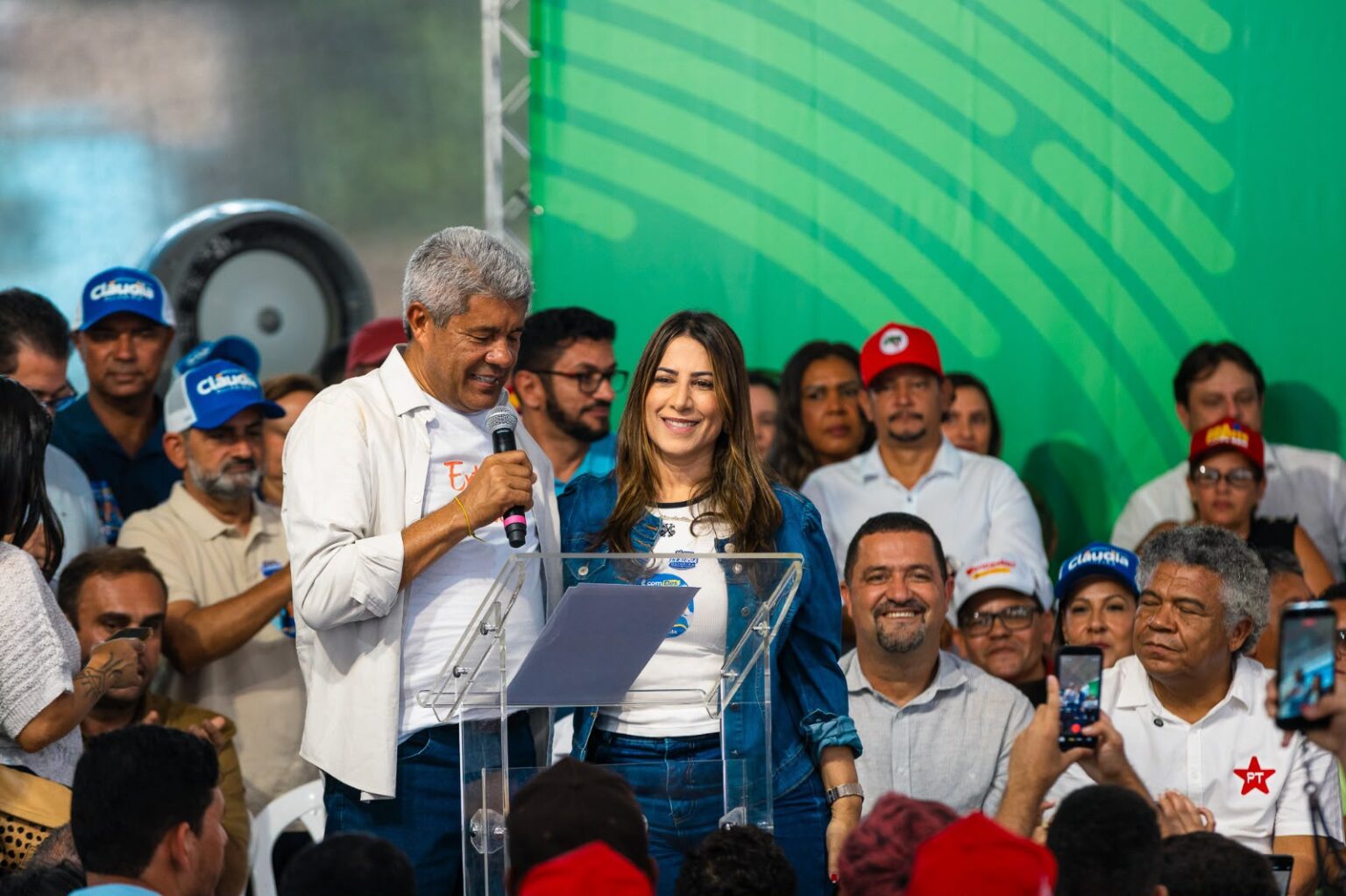 Claudia Oliveira reforça compromisso com o Extremo Sul em ato do PGP em Teixeira de Freitas Claudia Oliveira reforça compromisso com o Extremo Sul em ato do PGP em Teixeira de Freitas 10