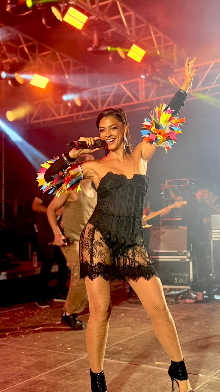 A cantora Cris Lima – A mais Cheirosa se prepara para o início do “Pedrão de Eunápolis” - Uma festa reconhecida como patrimônio cultural imaterial 4