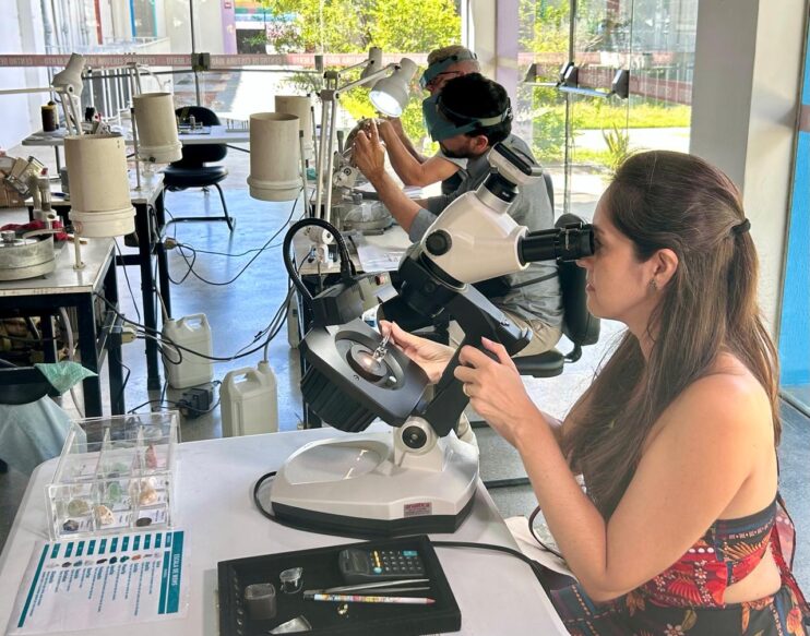 Centro Gemológico da Bahia abre inscrições para nova edição dos Cursos Itinerantes em Juazeiro Centro Gemológico da Bahia abre inscrições para nova edição dos Cursos Itinerantes em Juazeiro 4