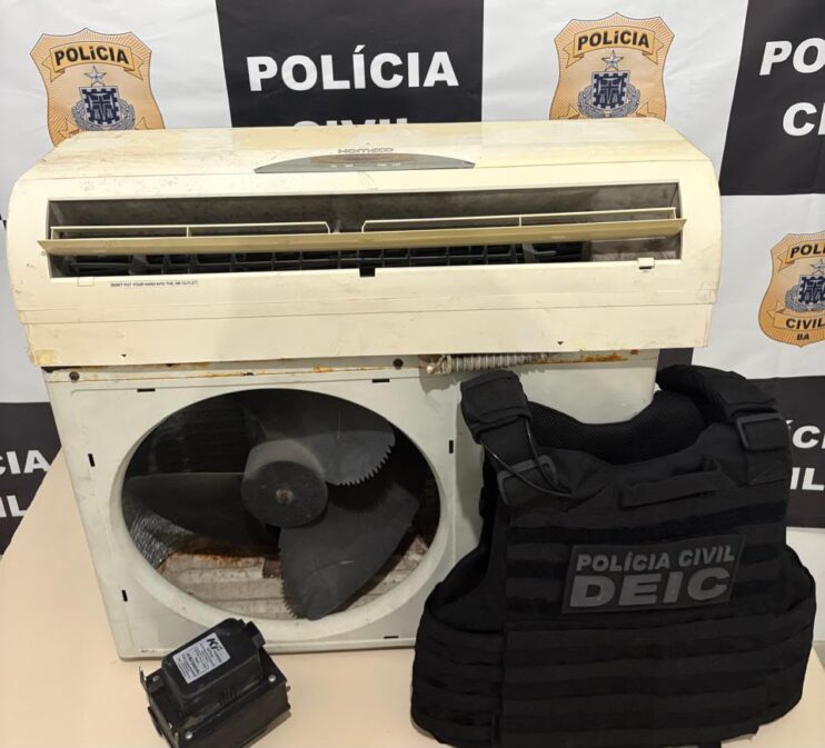 Levou o ar-condicionado e até o transformador: ex-inquilino é descoberto pela Polícia Civil Levou o ar-condicionado e até o transformador: ex-inquilino é descoberto pela Polícia Civil 4