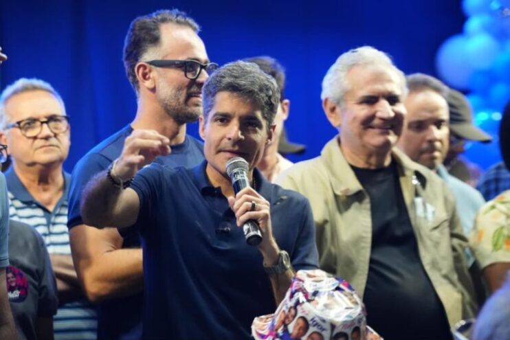 ACM Neto promete modernizar rodovias e ampliar ferrovias na Bahia ACM Neto promete modernizar rodovias e ampliar ferrovias na Bahia 4